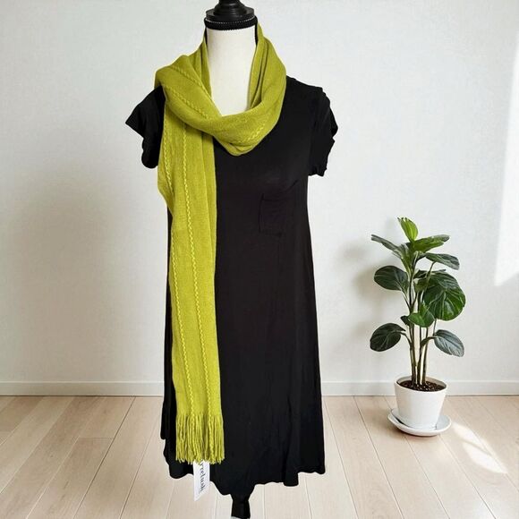 New With Tags marvelush by Lizden Soft Green Scarf - Picture 2 of 6